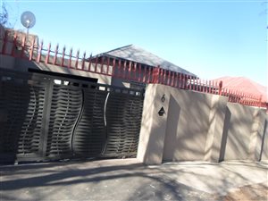 2 Bed House in Jeppestown