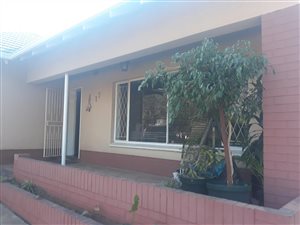 3 Bed House in Marlands