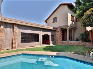 3 Bed House in Moreleta Park