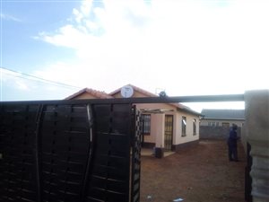 3 Bed House in Protea Glen