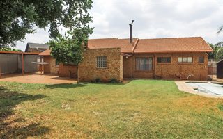 4 Bedroom House in Zwartkop