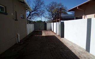 Bachelor apartment in Herlear