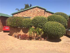 2 Bed Townhouse in Florida Glen