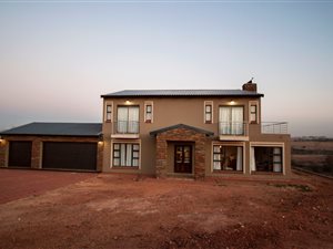 4 Bed House in Rietvlei View