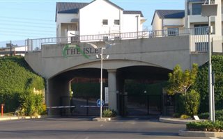 1 Bedroom Apartment in Modderfontein