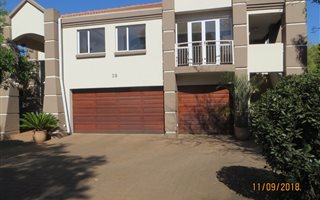 4 Bedroom House in Centurion Golf Estate
