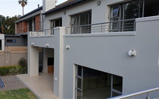 4 Bedroom House in Waterkloof Ridge