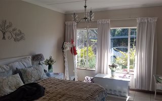 1 Bedroom Garden Cottage in Irene