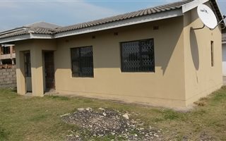 2 Bedroom House in Brackenham