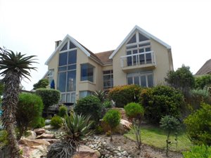 4 Bed House in Nautilus Bay