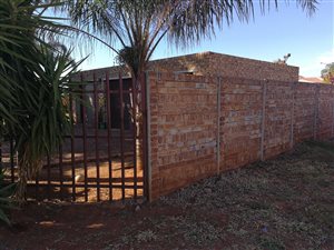 3 Bed House in Karen Park