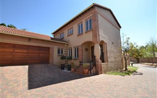 3 Bedroom House in Thatchfield