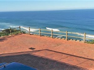 4 Bed House in Bluff