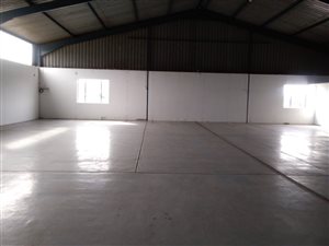 600 m² Commercial space in Umzinto
