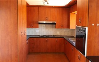 3 Bedroom House in Heuweloord