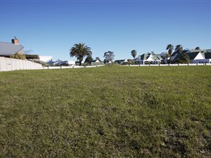 874 m² Land available in Die Bult