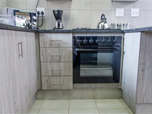 2 Bed House in Montana Park