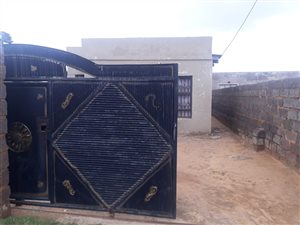 2 Bed House in Tshepisong