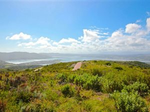 1071 m² Land available in Fernwood