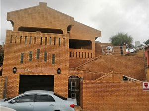4 Bed House in Arena Park