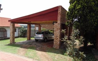 3 Bedroom House in Elandspark