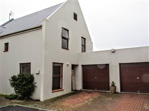 4 Bed Townhouse in La Colline