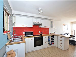 3 Bed Townhouse in Kensington
