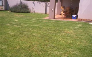 3 Bedroom Townhouse in Florida Glen