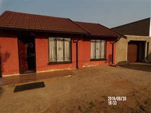 2 Bed House in Unitas Park