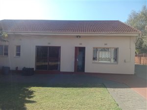 4 Bed House in Willaway