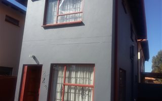 3 Bedroom Duplex in Booysens