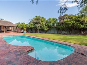 4 Bed House in Montague Gardens