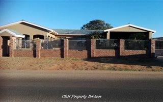 3 Bedroom House in Despatch