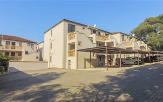2 Bedroom Apartment in Uvongo