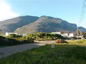 600 m² Land available in Bettys Bay