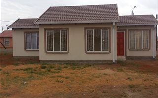 3 Bedroom House in Klarinet