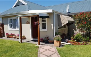 1 Bedroom Townhouse in The Village