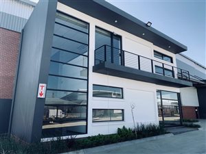 775 m² Industrial space in Louwlardia