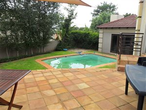 5 Bed House in Highveld