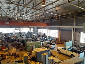 3700 m² Industrial space in Stormill