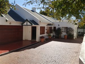 3 Bed House in Maroeladal