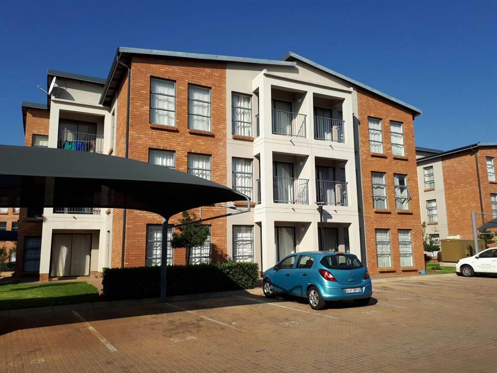 2 Bed House in Jansen Park | R 5550 | For rent |Gauteng | Private ...