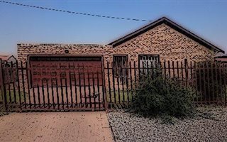 3 Bedroom House in Riversdale