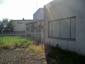 872 m² Industrial space in Middelburg Central