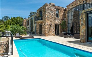 7 Bedroom House in Constantia Upper