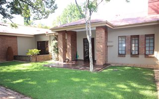 4 Bedroom House in Waterkloof