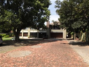 552 m² Office Space in Clubview