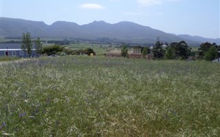 768 m² Land available in Stanford