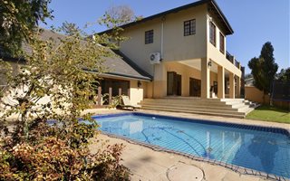 5 Bedroom House in Duxberry