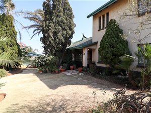 5 Bed House in Solheim